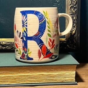Anthropologie Starla Hoffman Petal Palette Monogram Letter T Floral Mug EUC